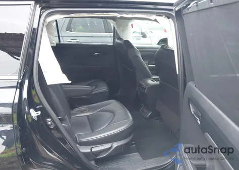 2022 Toyota Highlander Xle z USA, uszkodzony, nr VIN 5TDGZRBH3NS189372